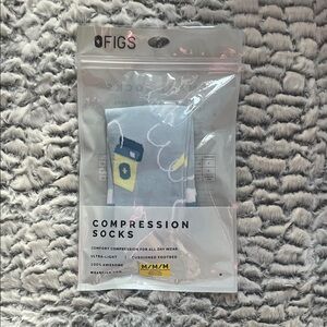NWT W’s Figs Dental 🦷 Themed Compression Socks - size M